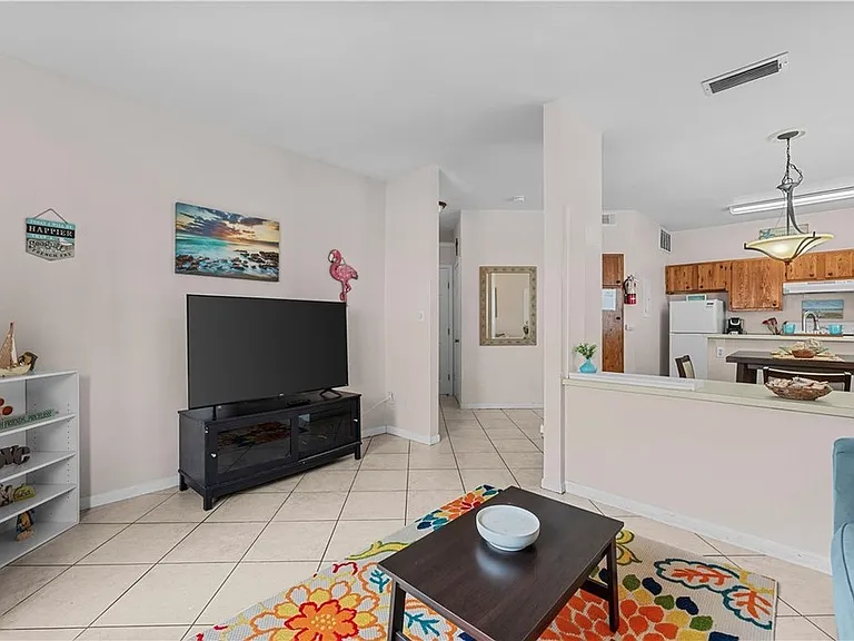 15010 Leeward Dr #104 — Photo 5