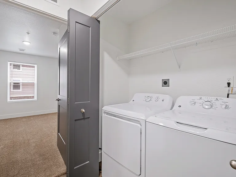 Coopers Landing Apartments — Photo 3