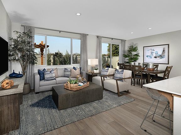 3rd image of 8021 Hughes Ct