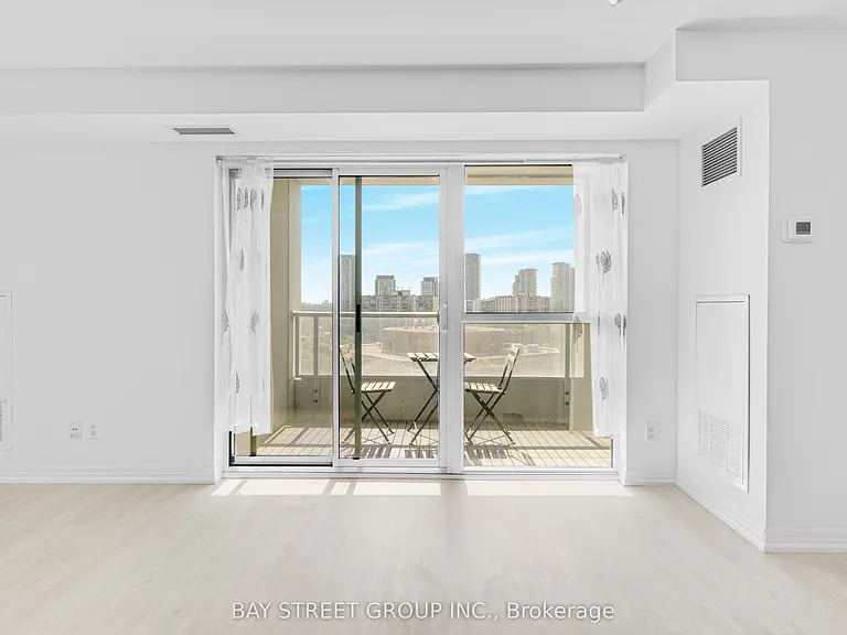 275 Yorkland Rd #1510 — Photo 30