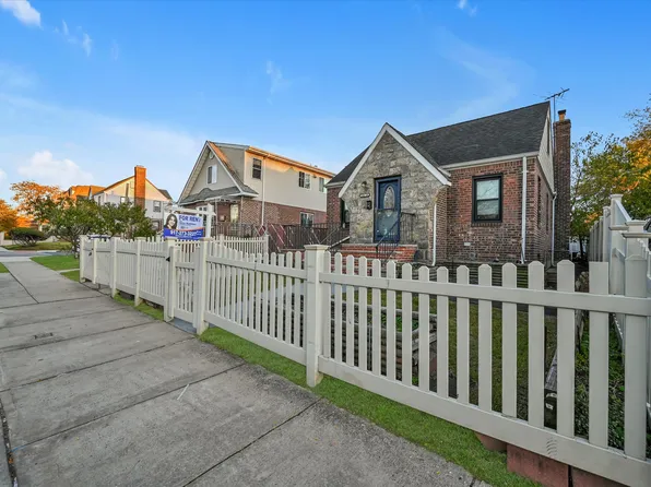 180-14 69th Avenue image 21 of 22