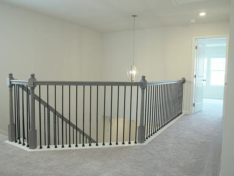 79 Pineview Dr — Photo 43