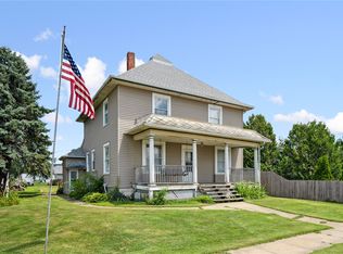614 Main St, Lowden, IA 52255