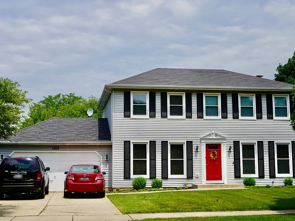 1013 E Benton Ave
