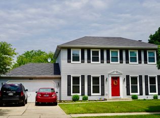 1013 E Benton Ave, Naperville, IL 60540