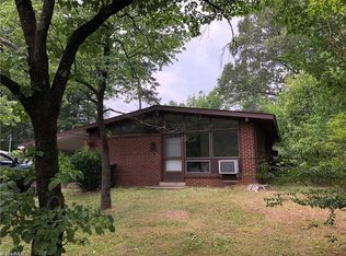 4302 Halifax Rd, Greensboro, NC 27407