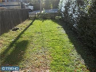 2nd image of 130 E Barnard St