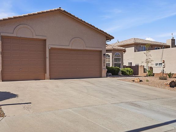 3rd image of 9812 Karak Rd NE