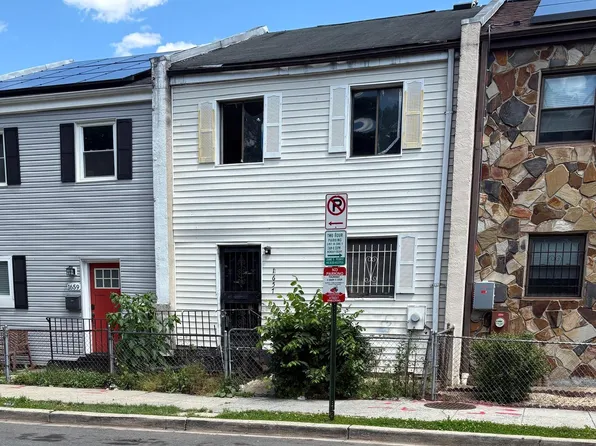 1657 11th Pl NE, Washington, DC 20002