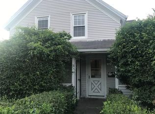 78 Oak St, Westerly, RI 02891