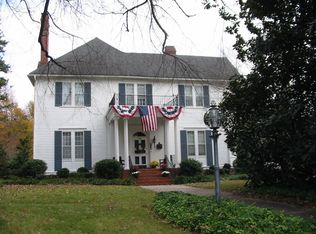 710 N Main St, Louisburg, NC 27549
