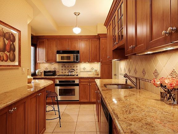 5th image of 860 5th Ave APT 3K