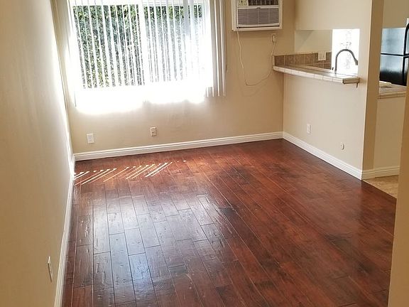 2nd image of 1334 N Las Palmas Ave APT 203