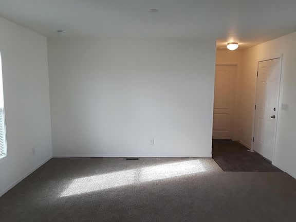 3rd image of 2038 Palm St #125