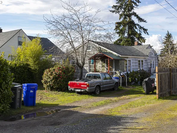 5249 NE Mason St, Portland, OR 97218