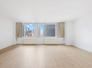 322 W 57th St APT 30P, New York, NY