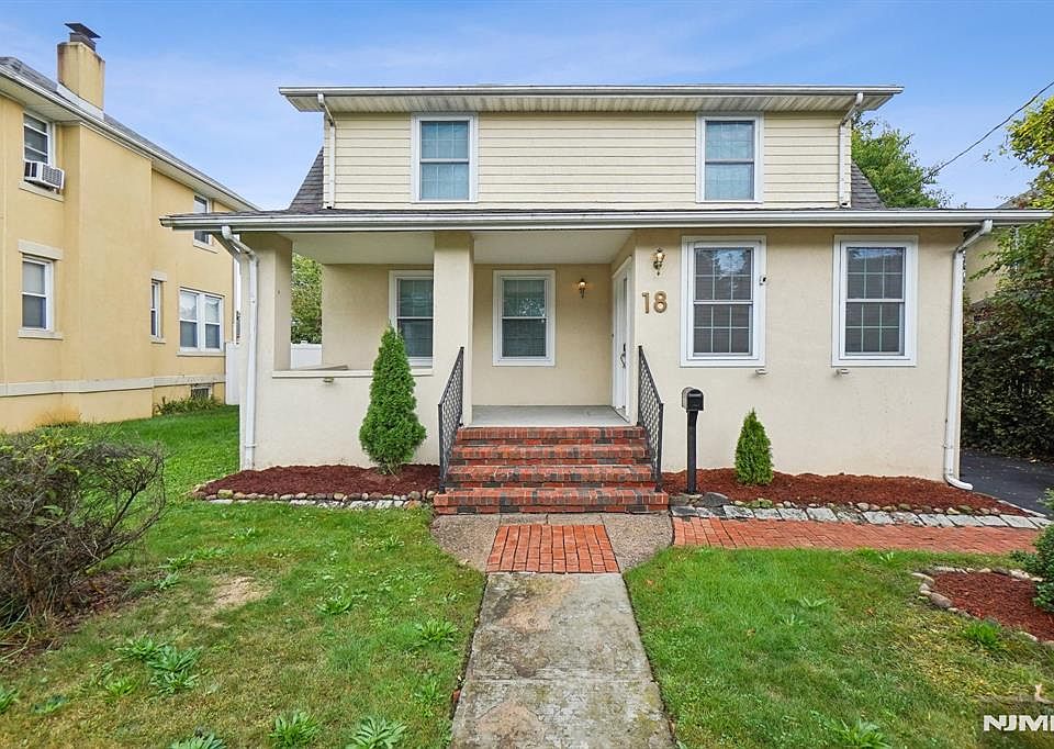 1st image of 18 Carlisle St