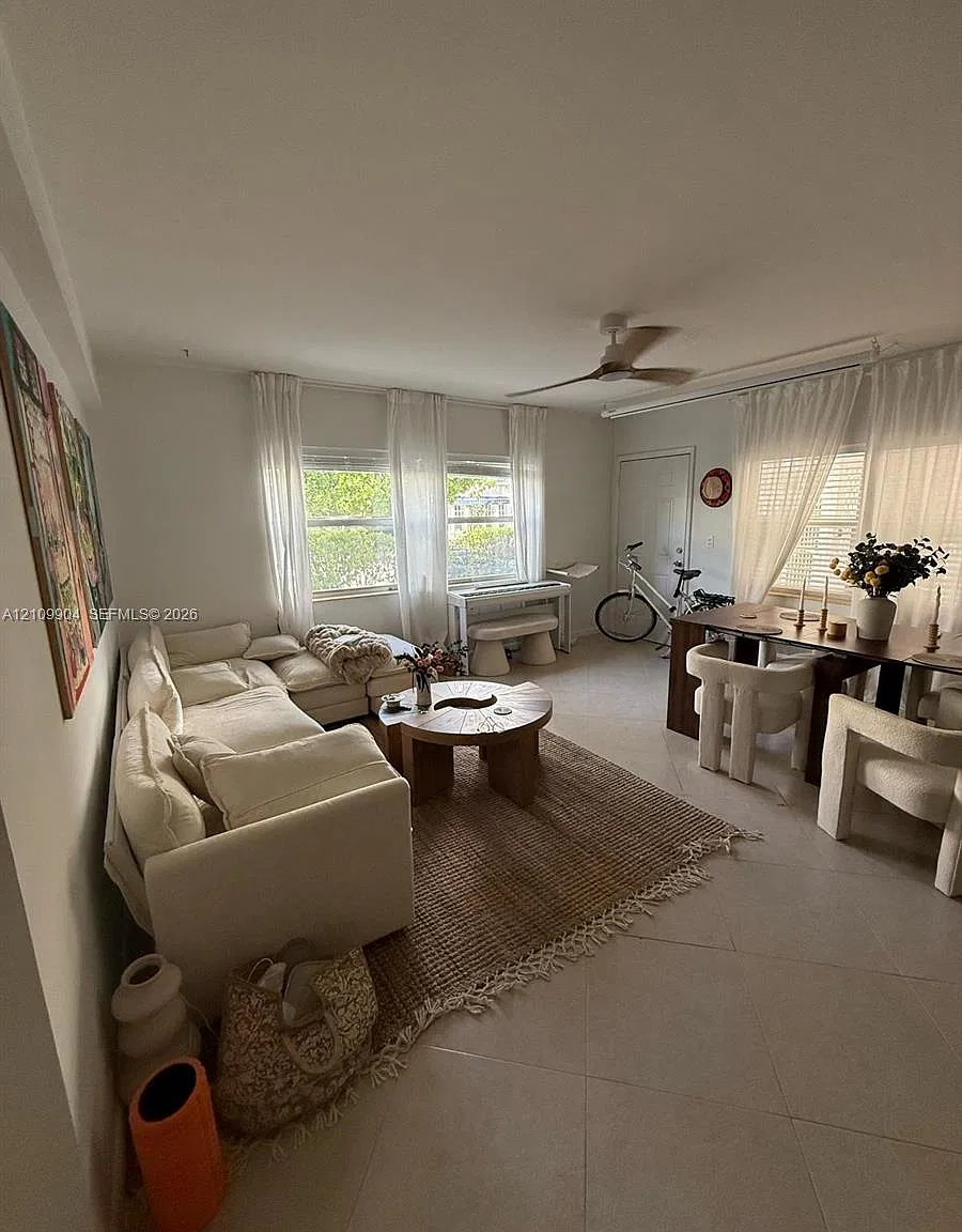 Concord House Inc Condo — Photo 2