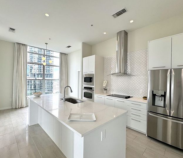 1st image of 2323 N Houston St #111.7