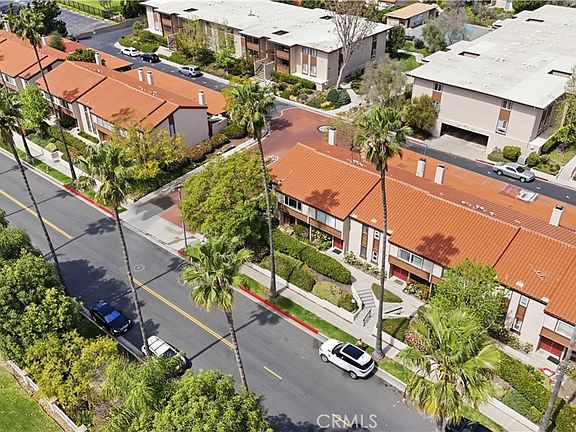 4th image of 5915 Armaga Spring Rd Unit A