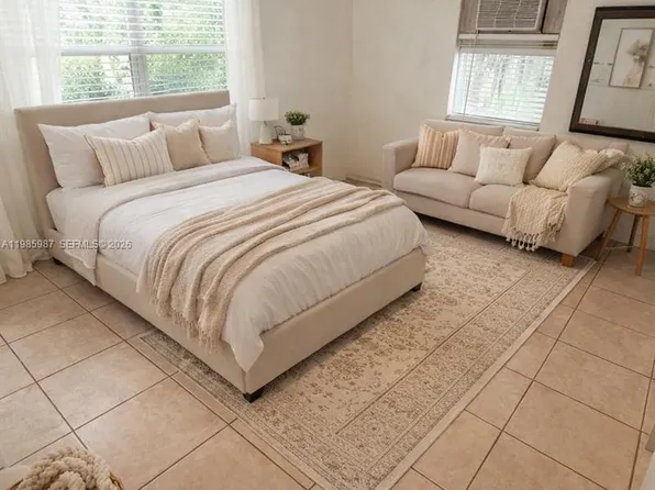 633 Mokena Dr Back 2, Miami, FL 33166