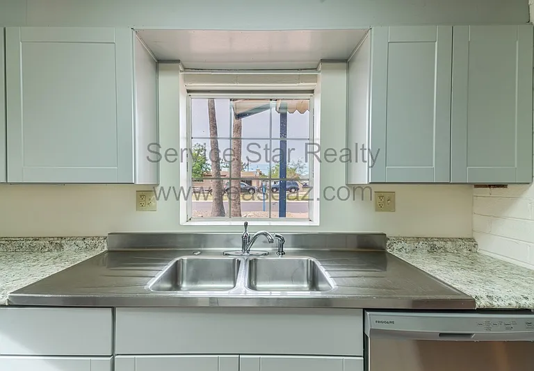 8039 E 5th Ave — Photo 13