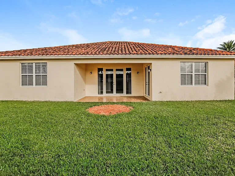 20370 SW 129th Pl — Photo 16