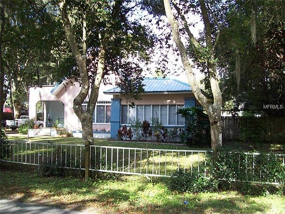 2nd image of 115 E Washington Ave