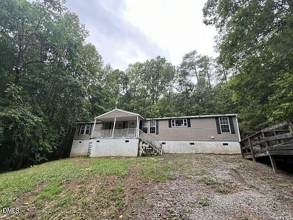 3rd image of 179 S Sunset Dr