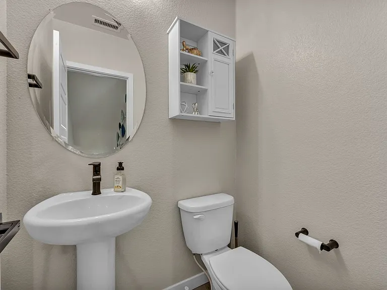 150 Rissone Ln #1 — Photo 32