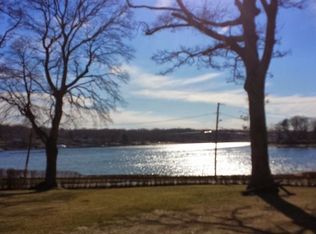 1 Harbor Hill Rd, Huntington, NY 11743