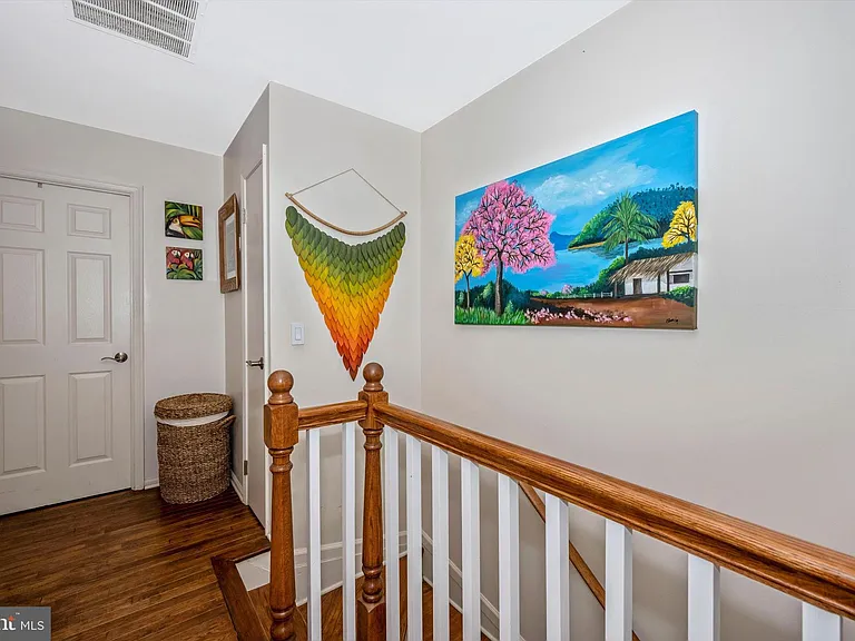 6402 Montrose Rd — Photo 21