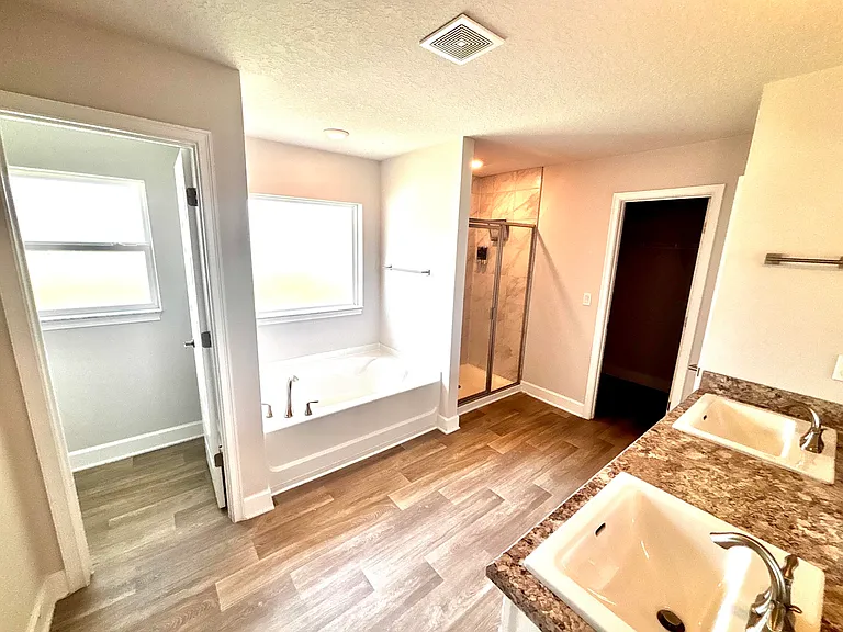1399 SW Edinburgh Dr — Photo 11