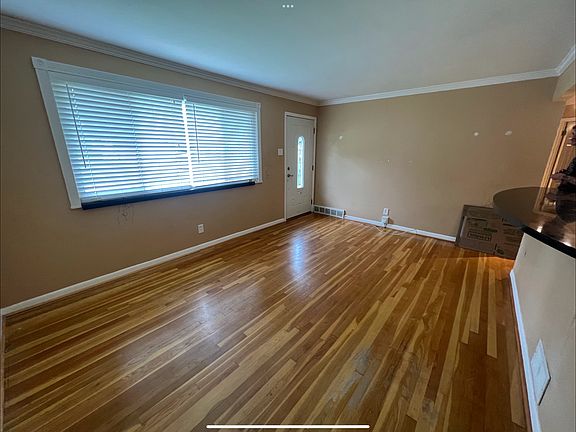 3rd image of 448 Terryville Dr