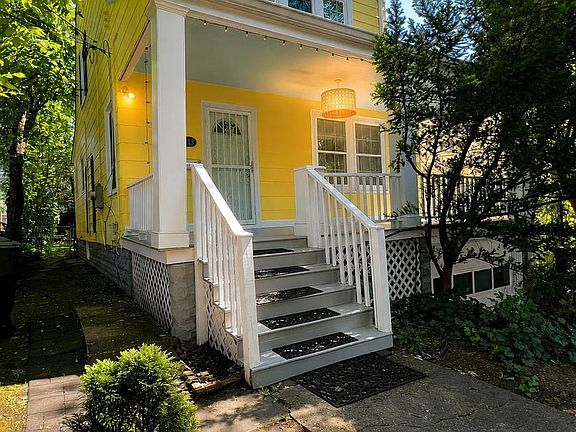 2nd image of 3713 Quincy St