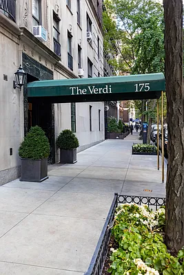 Sold by Compass | media 9