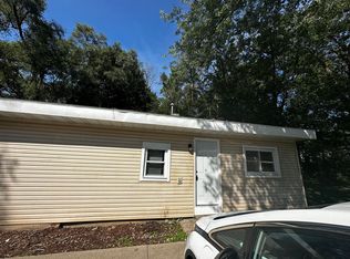 1300 W Happy Hollow Rd #3, Janesville, WI 53546