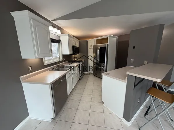 118 N River Ct NE, Rochester, MN 55906