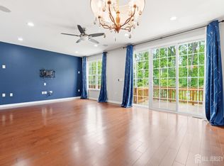 105 Pearce Ln S, Monmouth Junction, NJ 08852