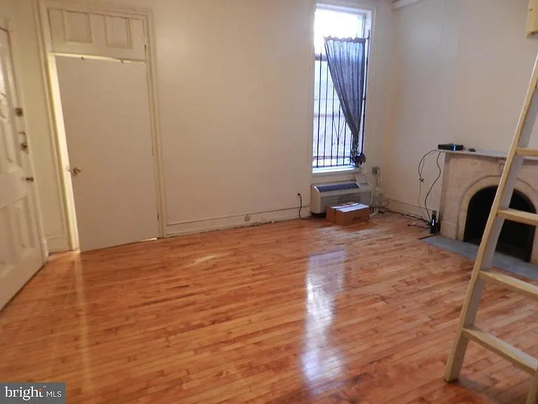 2118 Walnut St #2M — Photo 12
