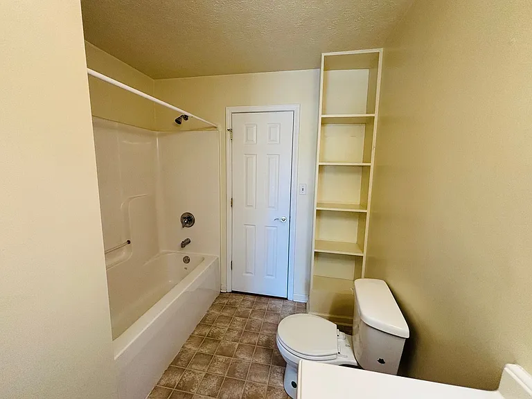 2502 Ridge Rd — Photo 16