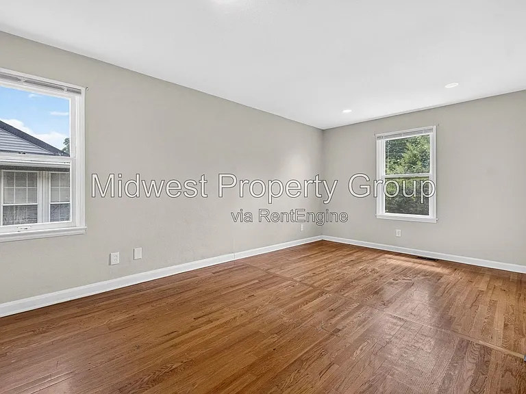 5344 Colton Dr — Photo 11