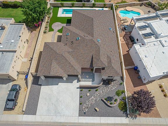 2nd image of 4592 Mesa Central Dr