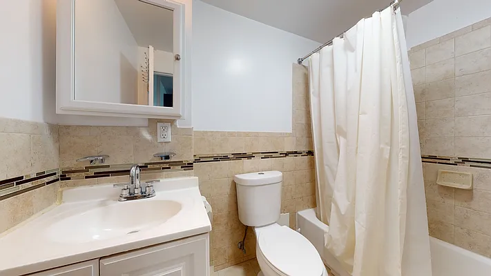 Rented by Bond New York | media 21