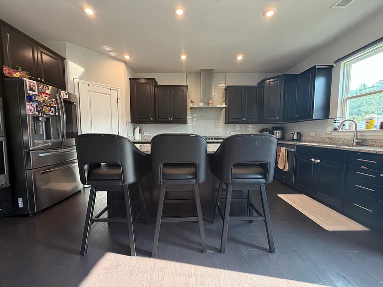 718 Fairway Dr — Photo 13