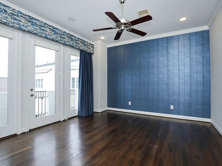 2212 Stuart St — Photo 21
