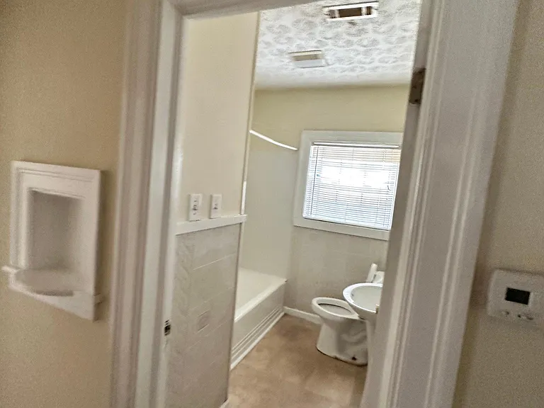 113 Pine St NE — Photo 6