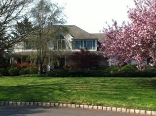 4 Maak Ct, Somerset, NJ 08873