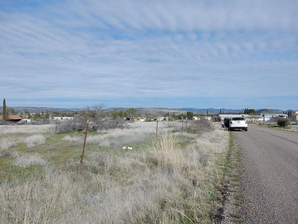 2nd image of 20264 E Sierra Dr
