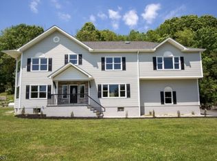 82 Edsall Dr, SUSSEX, NJ 07461